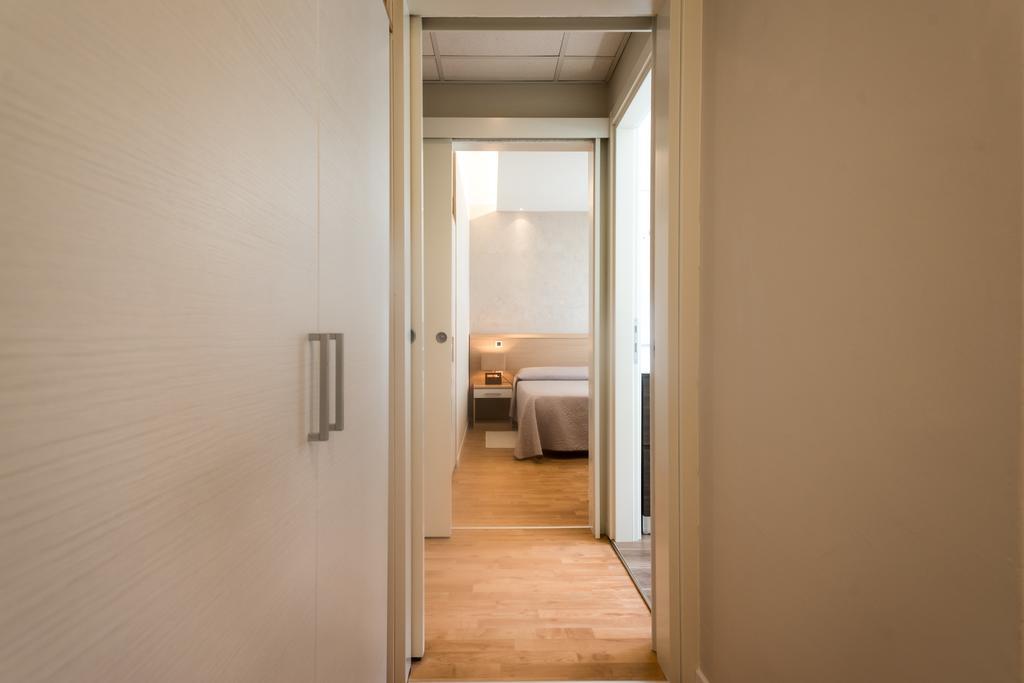 Hotel Eurovil Garni Lignano Sabbiadoro Exteriör bild